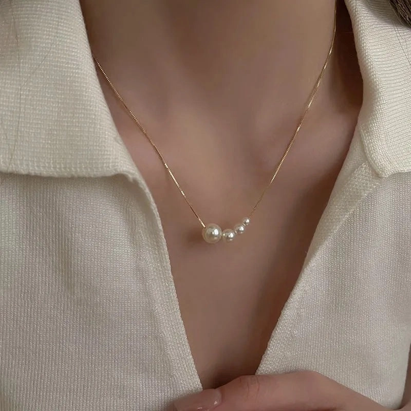 Wholesale Zircon Drop Necklace Clavicle Chain