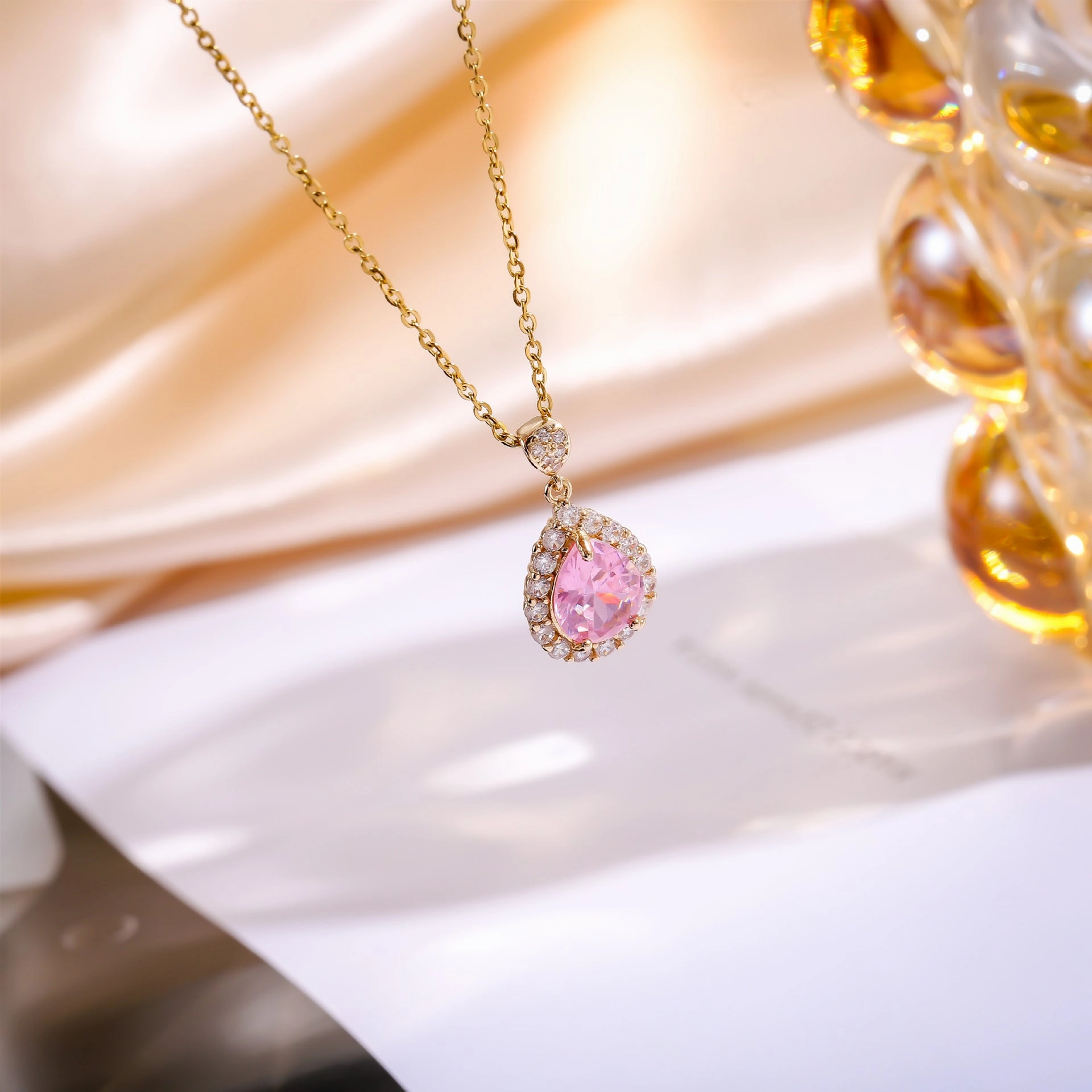 Wholesale zircon full diamond water drop color diamond copper gold plated necklace
