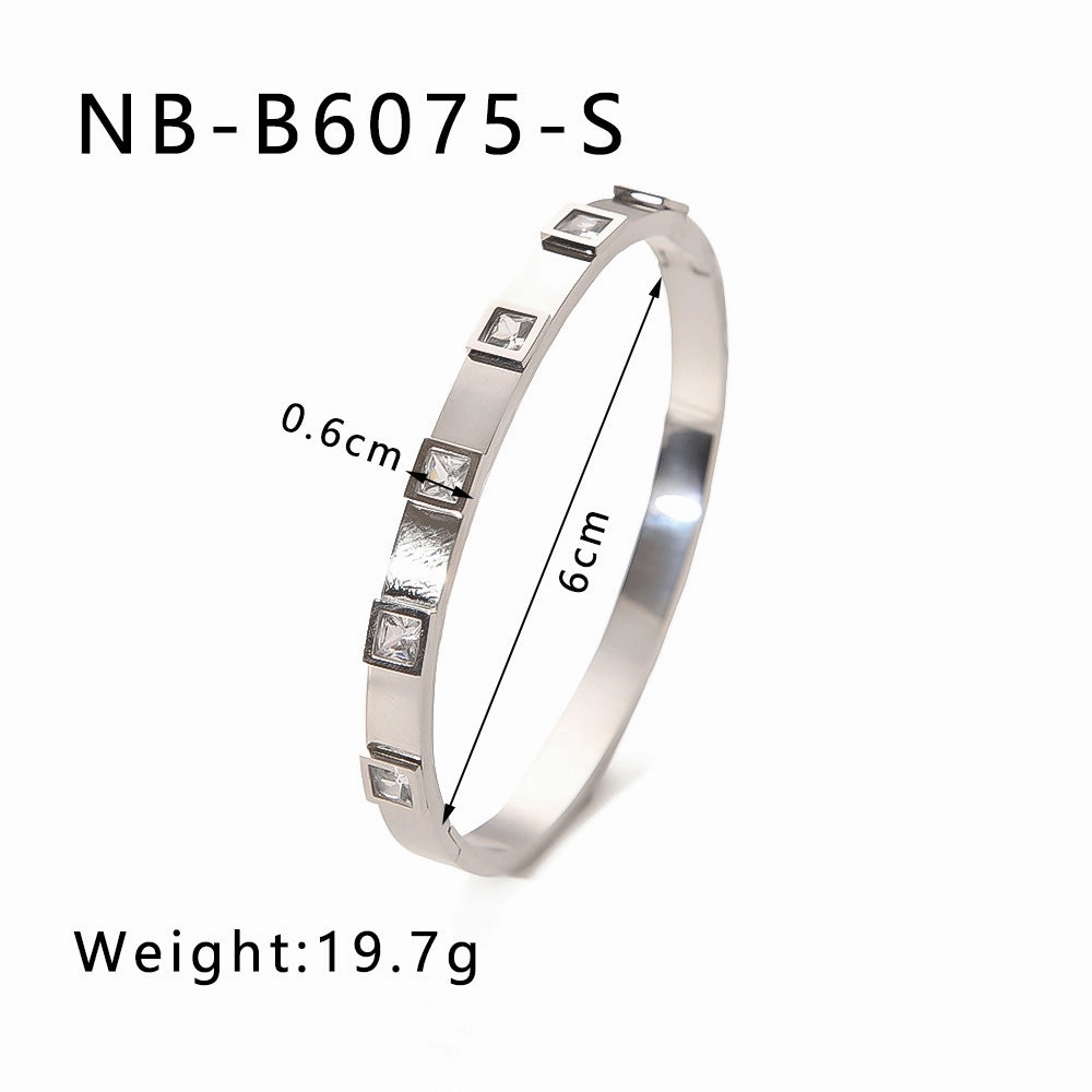 Wholesale Zircon Heart Quadrilateral Geometric White Zircon Green Zircon Titanium Steel Real Gold Electroplating Color-preserving Bracelet