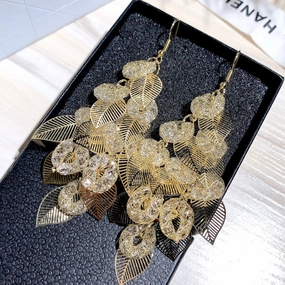 Wholesale Zircon Leaf Long Alloy Earrings