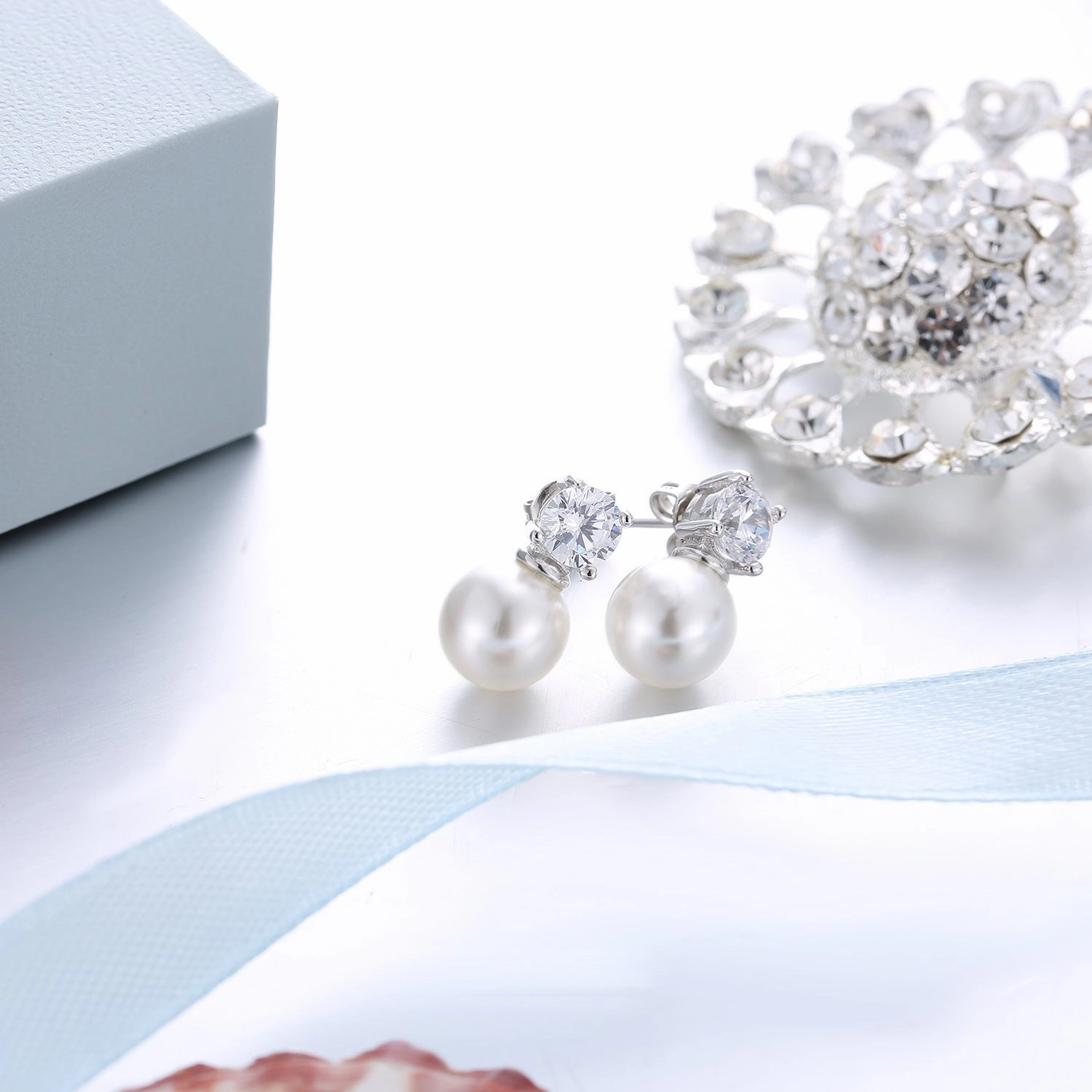 Wholesale Zircon Pearl Copper Earrings
